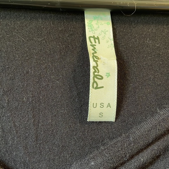 Emerald brand Black Tunic Women’s size small - Picture 3 of 5